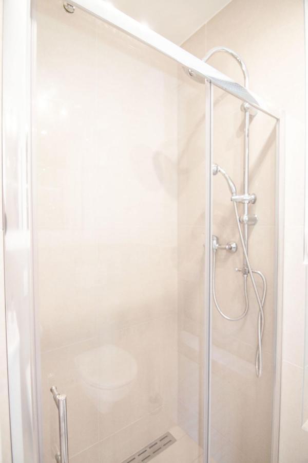 Apartments Atrium Blue Ražanac Екстериор снимка